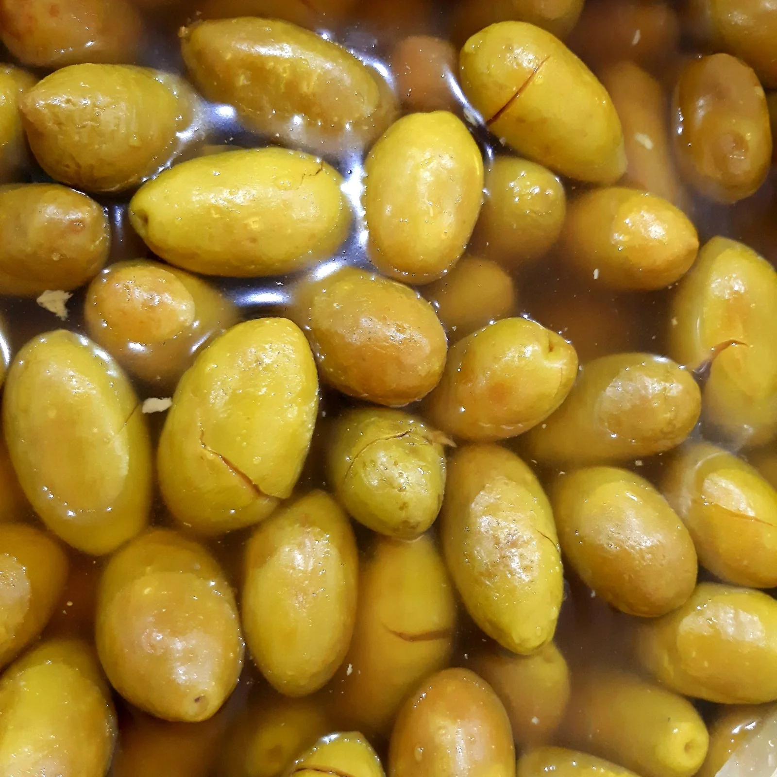 AL Nabulsi Green Olive Kalamata Jumbo 250g | النابلسي زيتون أخضر جامبو كلاماتا - Image 2