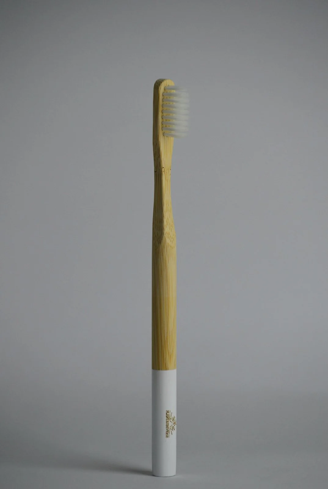 PLANTAUNIVERSE Bamboo Toothbrush - Image 4